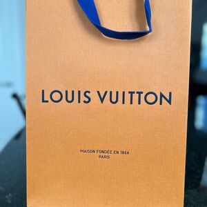 Louis Vuitton Vibrant Orange Packaging